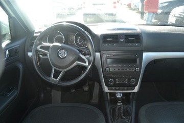 Skoda Yeti Outdoor 2.0 TDI 110KM 2015 Skoda Yeti, z Niemiec, OPŁACONA, zdjęcie 9