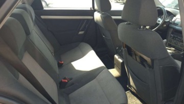 Opel Vectra C Sedan 1.9 CDTI 120KM 2004 Opel Vectra Ozarow Mazowiecki 1.9 diesel 2004 rok podukcji KOMIS TYSIAK, zdjęcie 8