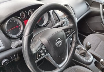 Opel Astra J GTC 1.4 100KM 2014 Opel Astra Opel Astra j 1.4 16v klima pds stan bdb gwarncja przebiegu 1.4, zdjęcie 17