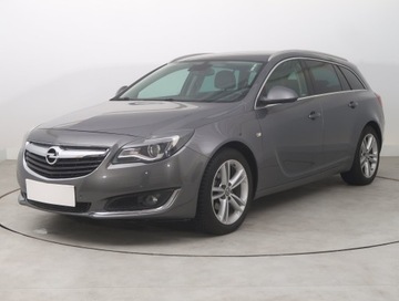 Opel Insignia I Country Tourer 1.6 CDTI Ecotec 136KM 2015 Opel Insignia 1.6 CDTI, Skóra, Navi, Xenon, Klima, zdjęcie 1