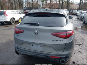 Alfa Romeo Stelvio SUV 2.0 Turbo 280KM 2018 Alfa Romeo Stelvio 2018 r., 2,0L AWD 2.0 Benzyna 280KM, zdjęcie 3
