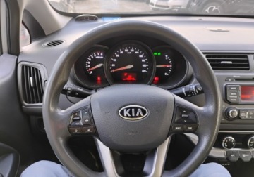 Kia Rio III 2011 Kia Rio I rej 2012r, 1.2 Benzyna. Lekko uszkodzony tyl. Jezdzi. 1.2 80KM, zdjęcie 10