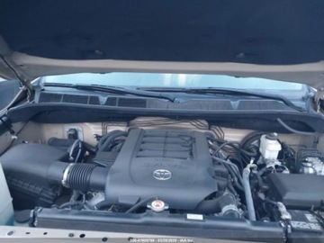 Toyota Tundra II 2018 Toyota Tundra SR5 V8 2018 5.7l 5.7 Benzyna 381KM, zdjęcie 9