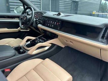 Porsche Cayenne III SUV Plug-In Facelifting 3.0 470KM 2025 Porsche Cayenne Porsche Cayenne E-Hybrid 470 KM Crayon 2025 11 000 km, zdjęcie 10