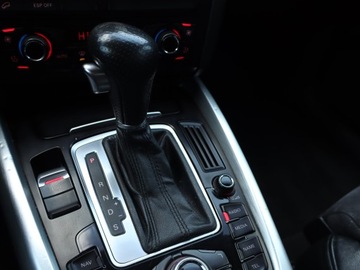 Audi Q5 I SUV 2.0 TDI 170KM 2010 Audi Q5 2.0 TDI, 167 KM, 4X4, Automat, Skóra, zdjęcie 12