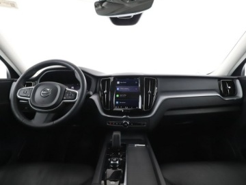 Volvo XC60 II 2021 Volvo XC 60 FV23% B4 (mHEV) automat skóra navi, zdjęcie 14