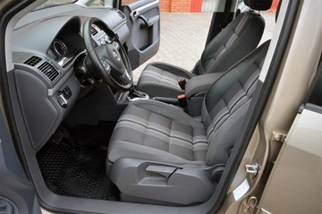 Volkswagen Touran II 2.0 TDI 140KM 2013 VW TOURAN 2.0 TDI CR 140 KM DSG Navi wersja MATCH Capucino Piękny Gwarancja, zdjęcie 16