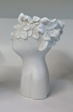 Вазон Дзюбек, H-26см, цвет алебастра