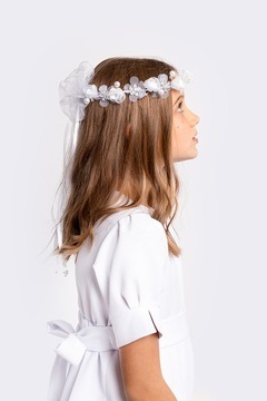 WIANEK KOMUNIJNY Z TRANSPARENTNYMI RÓŻAMI