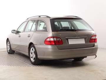 Mercedes Klasa E W211 Kombi S211 1.8 (200 Kompressor) 163KM 2004 Mercedes E E 200 Kompressor , Automat, Klima, zdjęcie 3