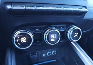 Renault Clio V Hatchback 5d Facelifting 1.0 TCe 90KM 2024 Renault Clio Pl Salon, serwis pelny ASO, Gwarancja, Grupa Adamowscy 90KM, zdjęcie 17