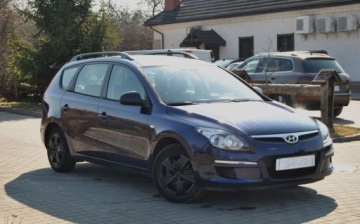 Hyundai i30 I CW Facelifting 1.4 DOHC 109KM 2010 Hyundai i30 GWARANCJA, 2010r, 1.4 Benzyna, ISOFIX, Maly przebieg, Ladnie u, zdjęcie 1