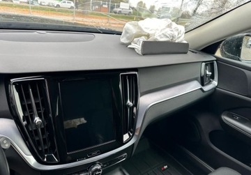 Volvo V60 II  Kombi 2.0 D4 190KM 2019 Volvo V60 2.0D 190KM 2019r. D4 auto zarejestrowane i ubezpieczone w Polsce, zdjęcie 12