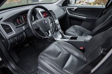 Volvo XC60 I SUV Facelifting 2.4 D5 220KM 2016 VOLVO XC60 Lift 2.4 D5 220KM SUMMUM Bi Xenon, LED, Automat, Navi, Panorama, zdjęcie 14