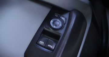 Chevrolet Camaro VI 2016 Chevrolet Camaro (Nr.197) 2.0 Automat 275 KM Kamera Tempomat Klimatronik, zdjęcie 28