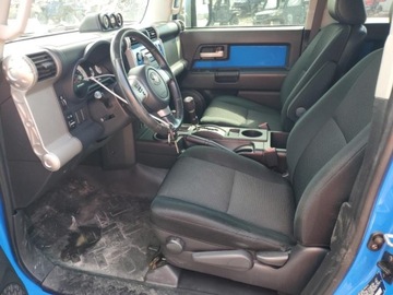 Toyota FJ Cruiser 2008 Toyota FJ 2008, po lekkim gradobiciu, od ubezpieczalni 4.0 Benzyna 399KM, zdjęcie 6