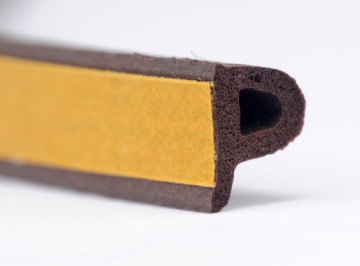 УПЛОТНИТЕЛЬ ДЛЯ ДВЕРЕЙ И ОКОН ПРОФИЛЬ П, КОРИЧНЕВЫЙ 100М