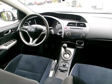 Honda Civic VIII Hatchback 3d 1.8 i-VTEC 140KM 2008 Honda Civic 1.8 140 KM Sprowadzona Zadbana, zdjęcie 6