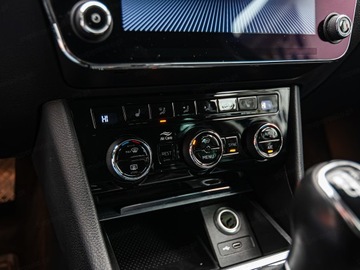 Skoda Superb III Kombi Facelifting 2.0 TDI SCR 150KM 2022 SKODA Superb 2.0 TDI Ambition Combi 150KM 2022, zdjęcie 17