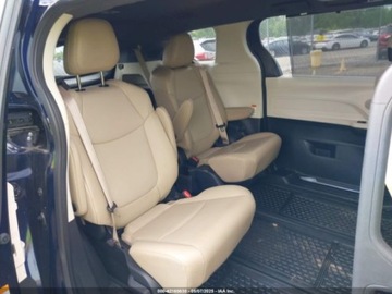 Toyota Sienna III 2021 Toyota Sienna XLE 2021 2.5l 2.5 Hybryda 189KM, zdjęcie 12