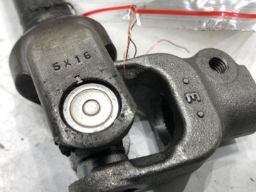 KŘIŽÁK SLOUPCE ŘÍDÍCÍ TOYOTA AURIS II 13-18