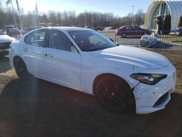 Alfa Romeo Giulia II Sedan Facelifting 2.0 Turbo 280KM 2020 Alfa Romeo Giulia ti, 2020r., 4x4, 2.0L, zdjęcie 1