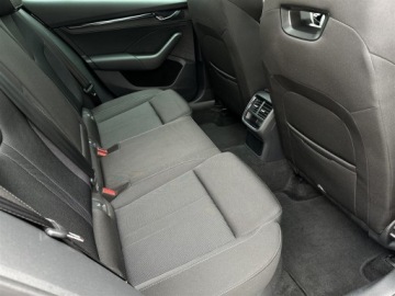 Skoda Octavia IV Liftback 1.5 TSI EVO 150KM 2023 Skoda Octavia 1.5TSI 150KM Sportline DSG |LED Matr, zdjęcie 8