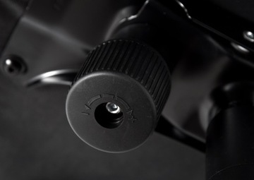 Fotel Obrotowy Biurowy z Zagłówkiem Czarny Regulowany Wygodny Bujany