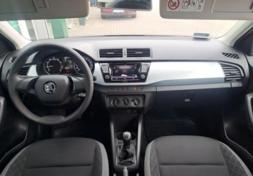 Skoda Fabia III Hatchback Facelifting 1.0 TSI 95KM 2020 Skoda Fabia Ambition 1.0 TSI 95KM Salon PL VAT-23 Benzyna 95KM, zdjęcie 8