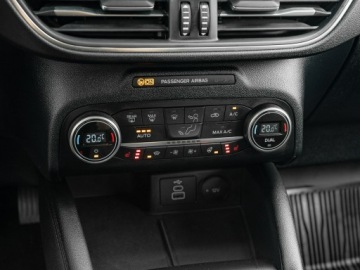 Ford Kuga III SUV Plug-In 2.5 Hybrid 190KM 2022 Ford Kuga WD8458S#2.5 FHEV FWD Titanium Podgrz.f, zdjęcie 18