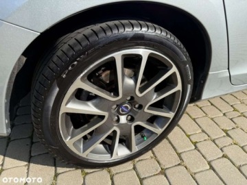 Volvo V60 I Kombi Facelifting 2.0 D4 DRIVE-E 190KM 2015 Volvo V60 Volvo V60 D4 Momentum 2.0 Diesel 190KM, zdjęcie 9