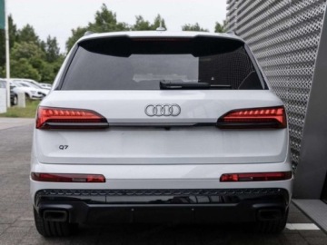 Audi Q7 II SUV Facelifting  3.0 50 TDI 286KM 2025 AUDI Q7 50 TDI quattro S Line Suv 3.0 (286KM) 2025, zdjęcie 1