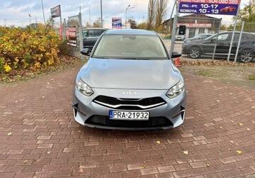 Kia Ceed III Hatchback Facelifting  1.5 T-GDI 140KM 2025 Kia Ceed 1.5 T-gdi AUTOMAT Navi Kamera 12.500 km 1.5 Benzyna 140KM, zdjęcie 1