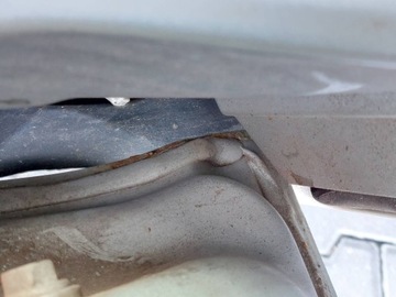 DVEŘE KOMPLETNÍ LEVÝ PŘEDNÍ TOYOTA AVENSIS T25 1C0