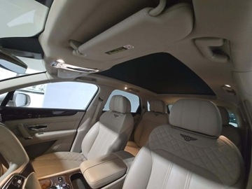 Bentley Bentayga 2017 Bentley Bentayga W12 2017 6.0l 6.0 Benzyna 600KM, zdjęcie 17