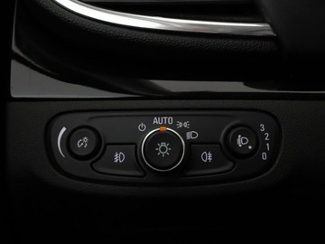 Opel Mokka I X 1.4 Turbo Ecotec 140KM 2018 Opel Mokka jasne skóry, navi kamera klima auto, zdjęcie 31