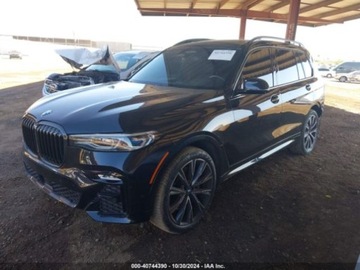 BMW X7 2022 BMW X7 m50i, 2022r., 4x4, 4.4L 4.4 Benzyna 523KM, zdjęcie 1