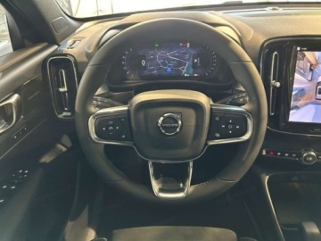 Volvo XC40 Crossover Facelifting 2.0 B4 197KM 2026 VOLVO XC40 B4 Ultra Dark Suv 2.0 (197KM) 2026, zdjęcie 8