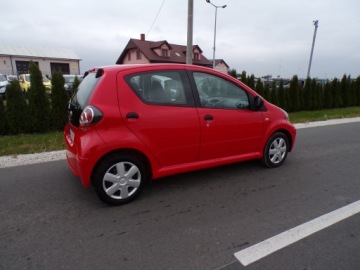 Toyota Aygo I 2009 TOYOTA AYGO 1.0 BENZ AUTO Z NIEMIEC ZAREJESTROWANA, zdjęcie 3