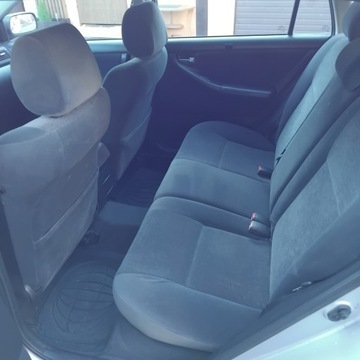 Toyota Corolla IX (E12) Kombi 2.0 D-4D 90KM 2004 Toyota Corolla Kombi E12T 2.0 D4D 2004r, zdjęcie 4