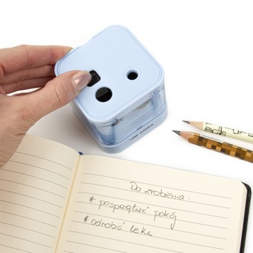 Электрическая точилка Double A синяя KIDEA