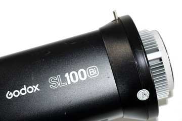 Светодиодная лампа Godox SL100Bi 2800-6500К