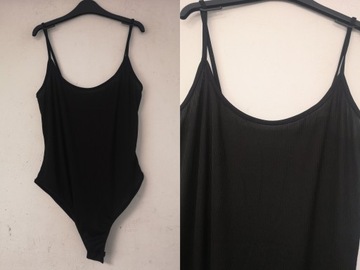 Boohoo czarne prążkowane body na ramiączkach 44