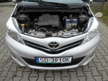 Toyota Yaris III Hatchback 5d 1.0 VVT-i 69KM 2012 Toyota Yaris Salon Polska Klimatyzacja Abs Wspomaganie BenzynaLPG 69KM, zdjęcie 6