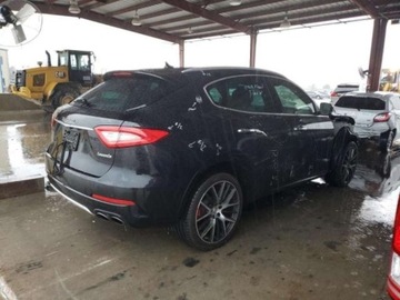 Maserati Levante 2017 Maserati Levante 2017, 3.0L, 4x4, uszkodzony przod, zdjęcie 2