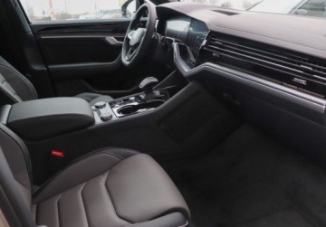 Volkswagen Touareg III SUV Facelifting 3.0 V6 TDI 286KM 2026 Volkswagen Touareg LED Matrix, Climatronic, pakiet zimowy, dostepny od reki, zdjęcie 15