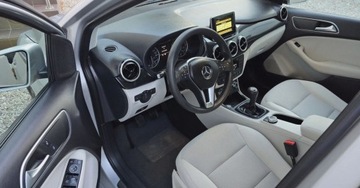 Mercedes Klasa B W246 Sports Tourer 200 CDI BlueEFFICIENCY 136KM 2012 Mercedes-Benz Klasa B 1,8 CDI diesel 136 KM NAVI klimatic OPLACONY 1.8, zdjęcie 5