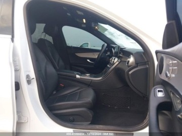 Mercedes Klasa C W206 2021 Mercedes-Benz Klasa C 300 2021 2.0l 2.0 Benzyna 255KM, zdjęcie 9