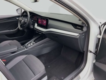 Skoda Octavia IV Liftback 2.0 TDI 150KM 2024 Skoda Octavia 2.0TDI 150KM Selection SalonPL ASO Virtual Matrix Kessy Zima, zdjęcie 17