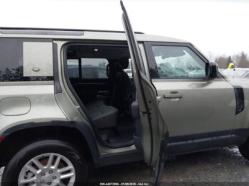 Land Rover Defender IV (L663) 2024 Land Rover Defender 110 P300 2024 2.0 Benzyna 296KM, zdjęcie 13